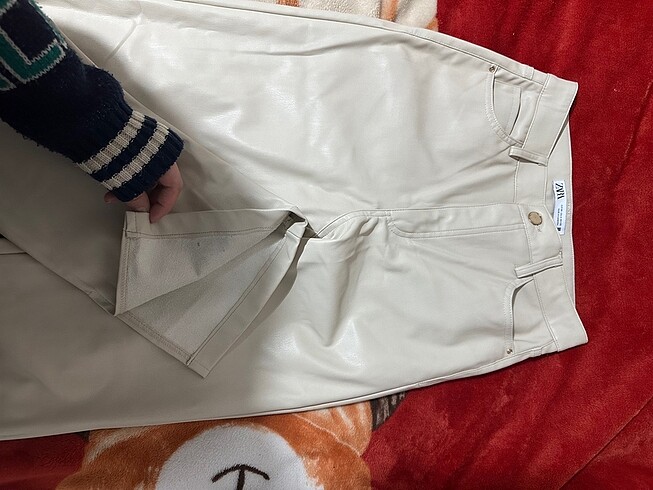 Zara Zara yırtmaçlı deri pantolon