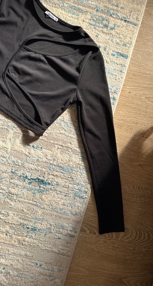 Addax Siyah Uzun Kollu Crop Top - Görsel 3