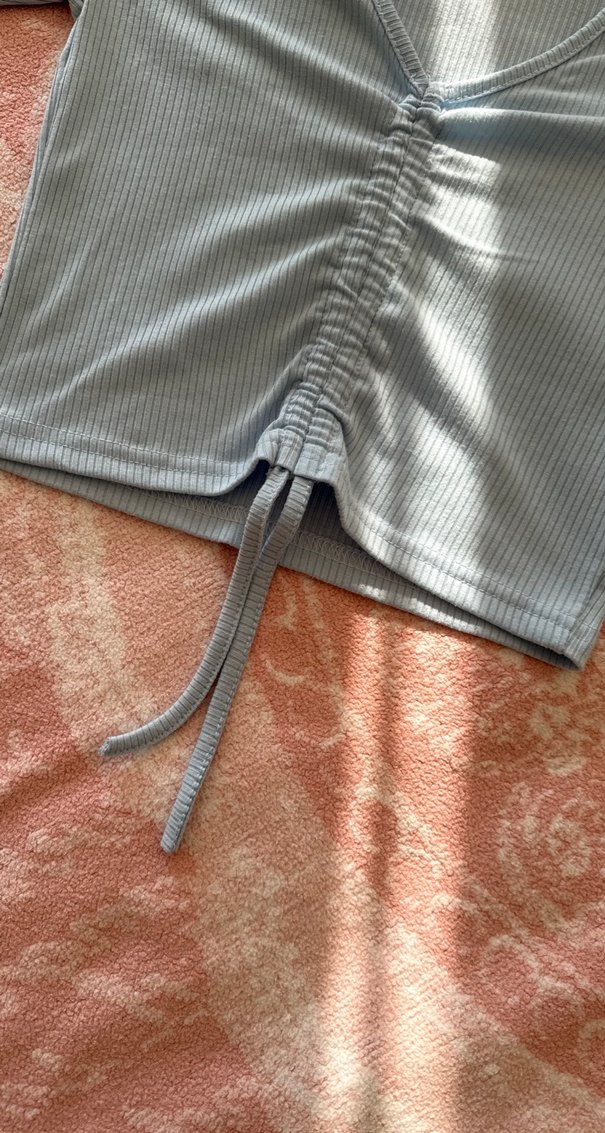 Nottis By Trendyol Collection Buz Mavi V Yaka Büzgülü Bluz - Görsel 2