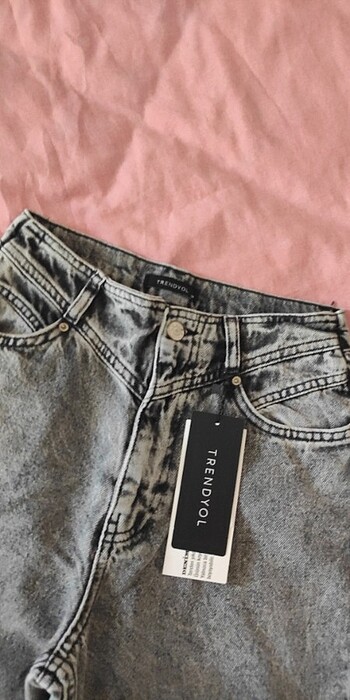 Trendyol & Milla Trendyol Milla etiketli jean
