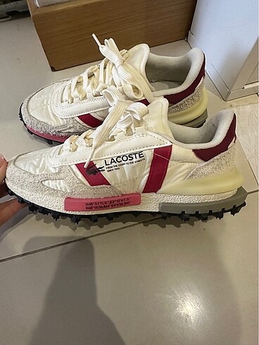 Lacoste spor ayakkabı