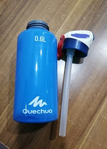 Beden mavi Renk Quechua 0.6L pipetli Matara