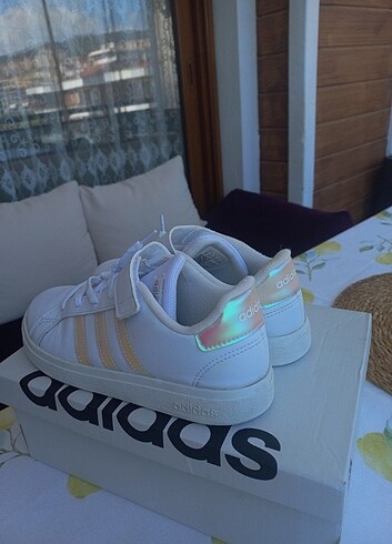 35 Beden Adidas kız çocuk ayakkabı