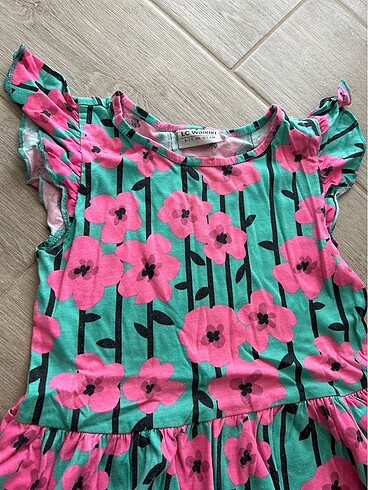 LC Waikiki Yazlık tiril tiril elbise
