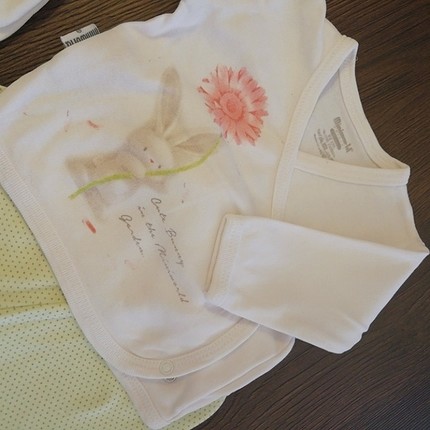 universal Beden 0-3 ay bebek kıyafeti az kullanılmış iyi durumda 
