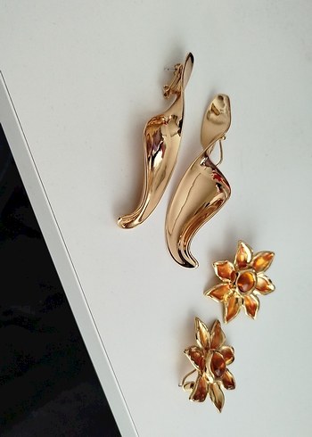 Altın Renk Uzun Vintage Küpeler - Görsel 2