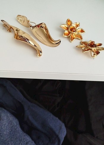 Altın Renk Uzun Vintage Küpeler - Görsel 3