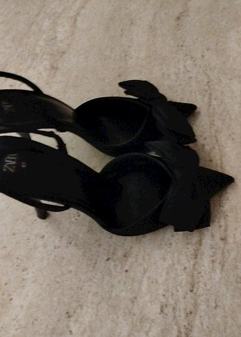 Siyah Sivri Burunlu Stiletto Topuklu Kadın Ayakkabı - Görsel 3