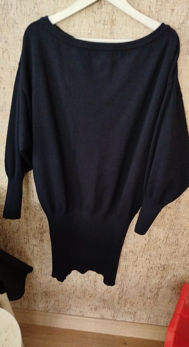 Siyah kayık yaka elbise - Görsel 2