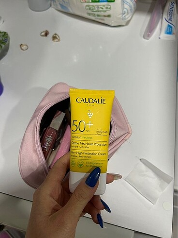 caudalie günes kremi