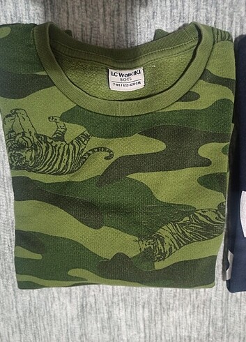 7 Yaş Beden Erkek çocuk sweatshirt ikili satılmaktir