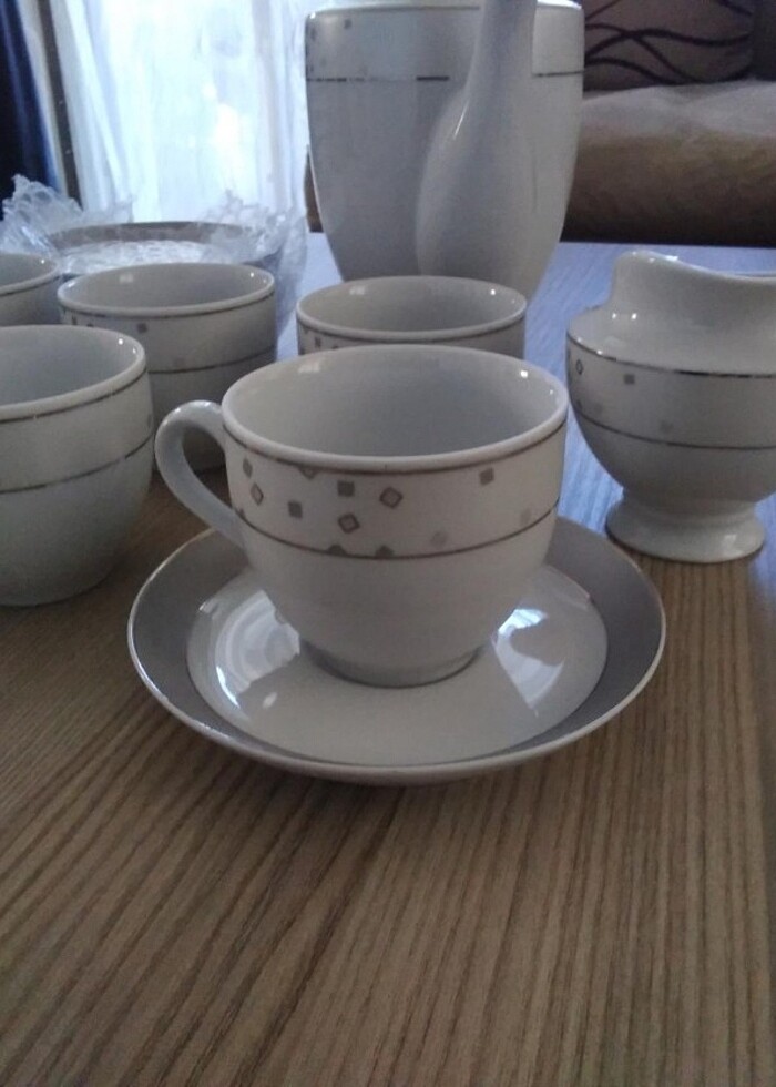 Hisar marka porselen çay takimi.Seceneklerde olmadığı icin Güral - Görsel 5