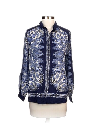 H&M Bluz %70 İndirimli.