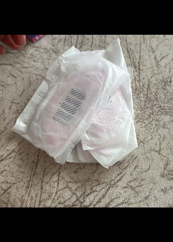 Lansinoh süt saklama poşeti ve lansinoh göğüs pedi - Görsel 2