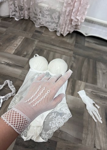 m Beden beyaz Renk Dantel Detaylı bodysuit