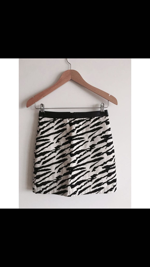 Zebra desenli etek 