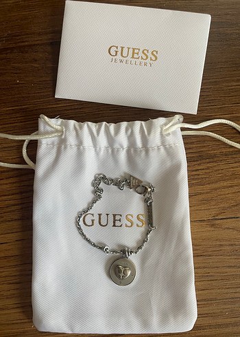  Beden gri Renk Guess Zincir Detaylı Kadın Bileklik