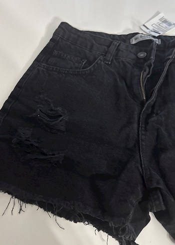 38 Beden Siyah Yırtık Mini Denim Şort 6