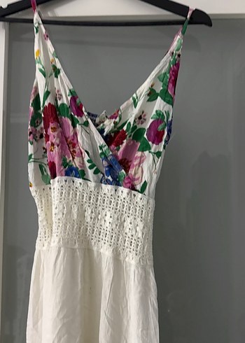 Batik Dantel Detaylı Beyaz Uzun Bohem Elbise p1