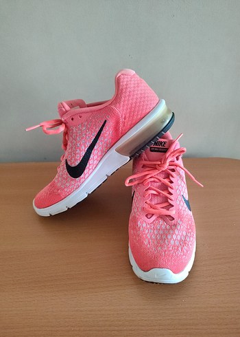 40 Beden pembe Renk Nike Pembe Bağcıklı Kadın Spor Ayakkabı