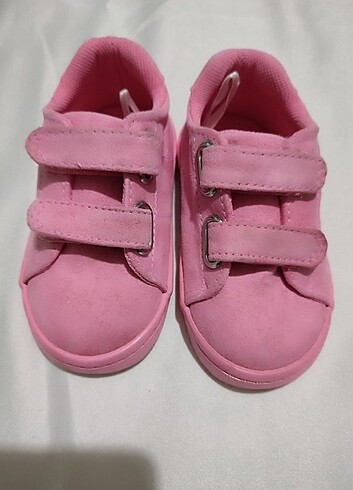 Bebek spor ayakkabısı 