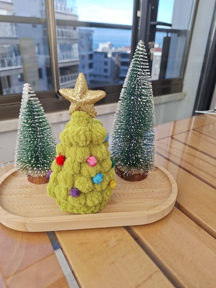 Renkli Ponponlu Yılbaşı Ağacı mini - Görsel 2