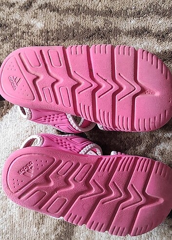 24 Beden Orijinal adidas çocuk sandalet 