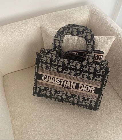 Christian dior çanta