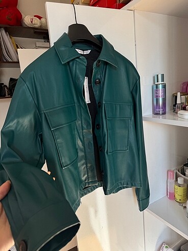 Stradivarius Stradivarius deri ceket petrol yeşili etiketli