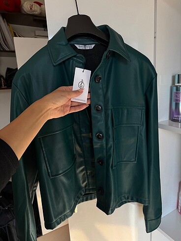 Stradivarius deri ceket petrol yeşili etiketli