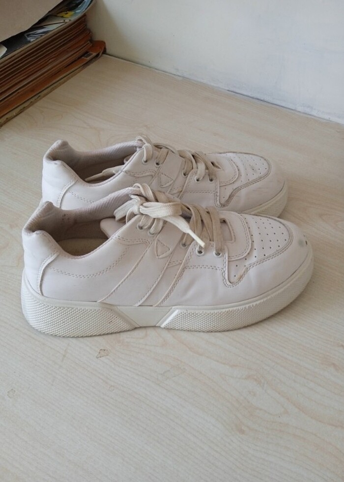 Beyaz Spor Ayakkabı  - Görsel 2