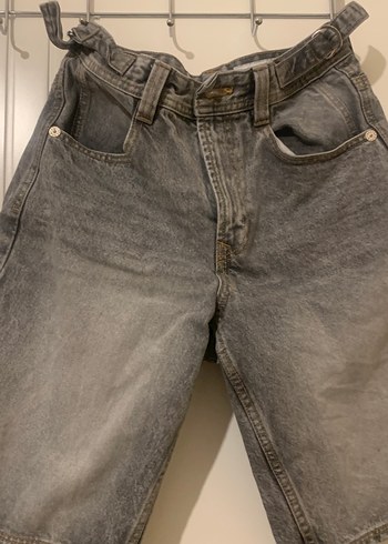 34 Beden gri Renk Gri Bol Kesim Kadın Denim Midi Şort Bermuda