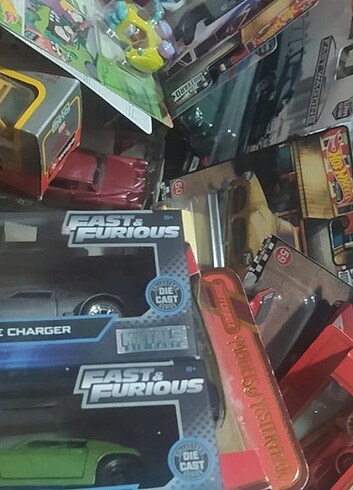  Beden Karışıl Diecast arabalar