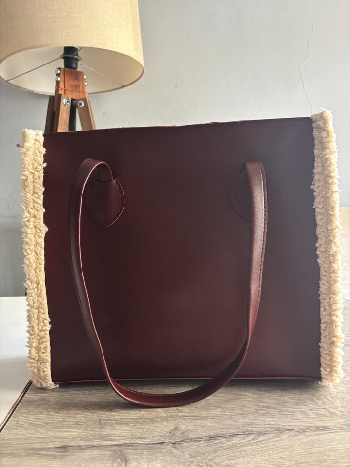 Bordo Süet Kadın Çanta, Kürklü Kenar Detaylı - Görsel 2