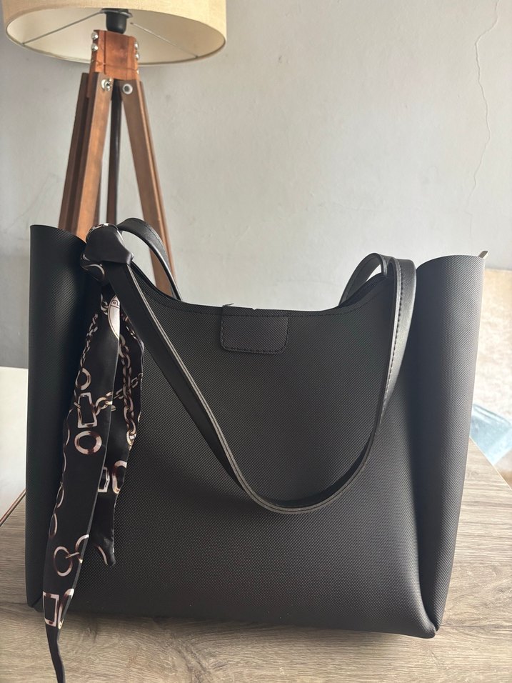 Siyah Deri Minimalist Kadın Çanta - Görsel 4