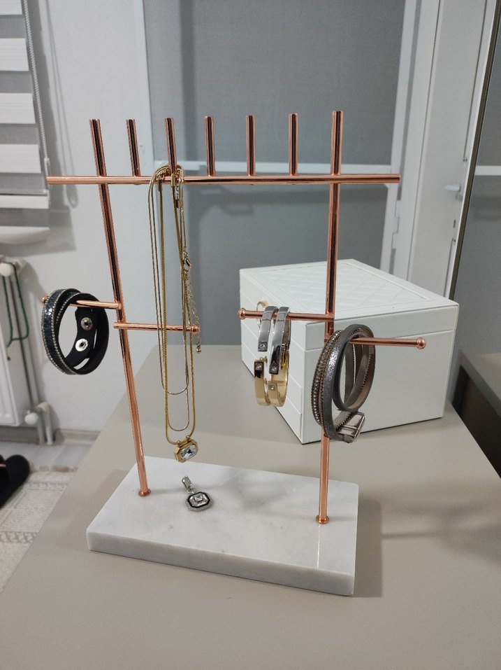 Altın Renkli Makyaj ve Takı Organizeri - Görsel 2