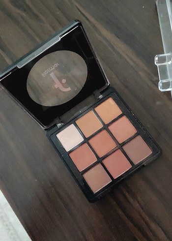 real Techniques firca ve flormar far paleti ve flormar hd ruj
