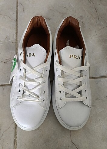 Diğer Prada model erkek ayakkabı