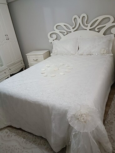  Beden Linens Yatak Örtüsü