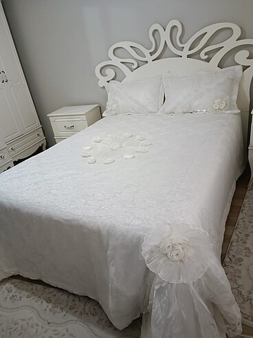 Linens Yatak Örtüsü