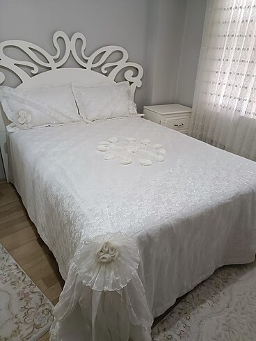 Linens Linens Yatak Örtüsü