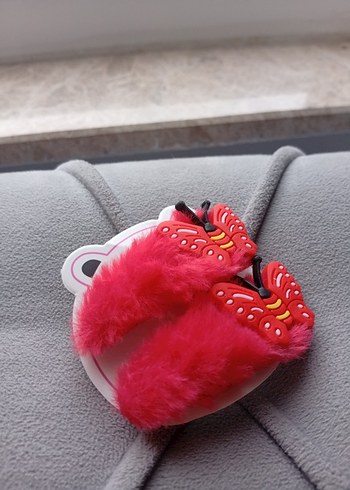 Renkli Tüylü Kelebekli Çocuk Toka - Görsel 4