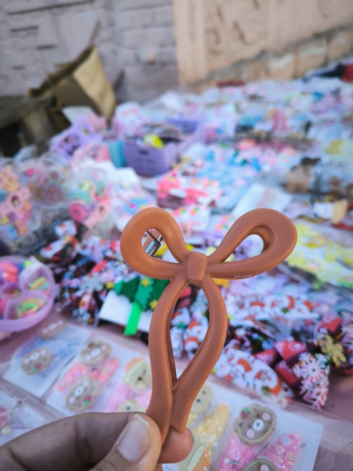 Fiyonk Detaylı Minimalist Toka - Görsel 3