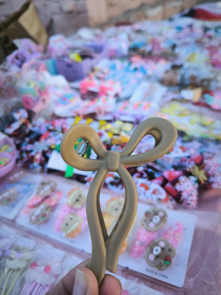 Fiyonk Detaylı Minimalist Toka - Görsel 5