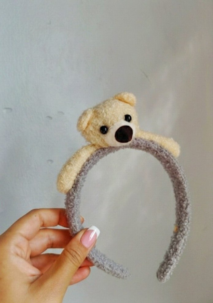 Tüylü Bej Ayıcık Detaylı Çocuk Taç - Görsel 2