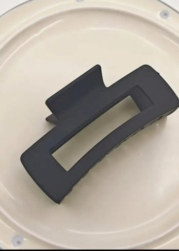 Siyah Minimalist Tokalı Saç Tokası - Görsel 2