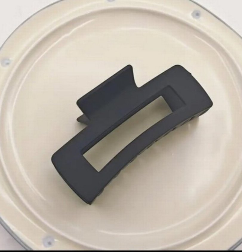 Siyah Minimalist Tokalı Saç Tokası - Görsel 2