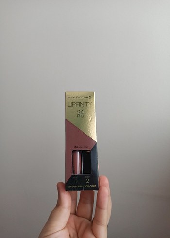 Max Factor Lipfinity 24 Saat Kalıcı Ruj