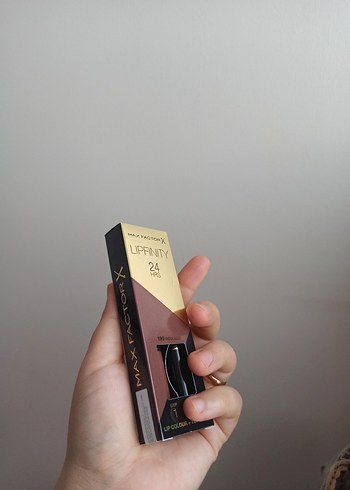 Max Factor Max Factor Lipfinity 24 Saat Kalıcı Ruj