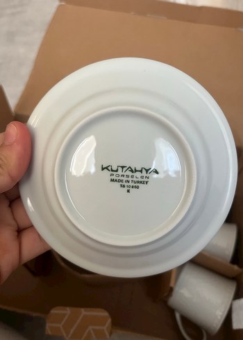 Beyaz ve gold İnce Desenli Porselen Fincan - Görsel 3